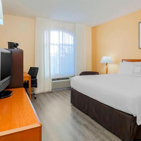 Fairfield Inn & Suites Темекула Екстер'єр фото